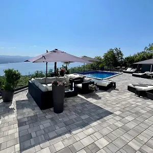  Villa White Pearl Diamond, Mit Meerblick & Pool